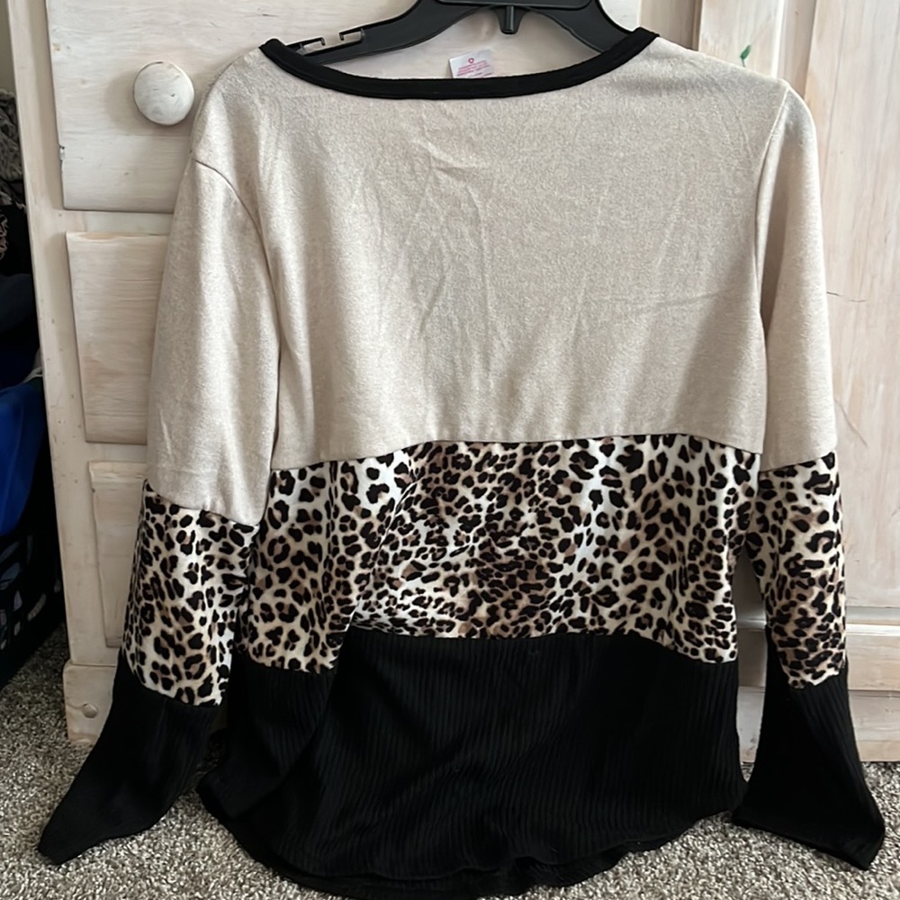 Shirt - Picture 4 of 4